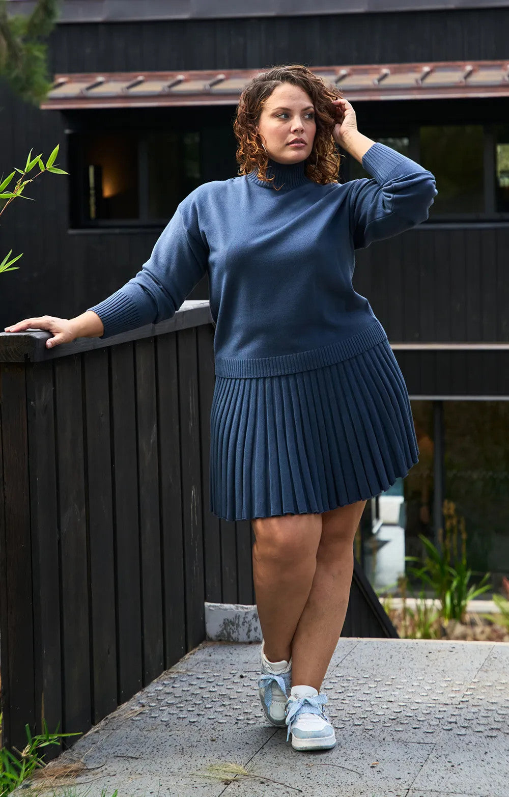 ENS PULL + JUPE PLISSE
