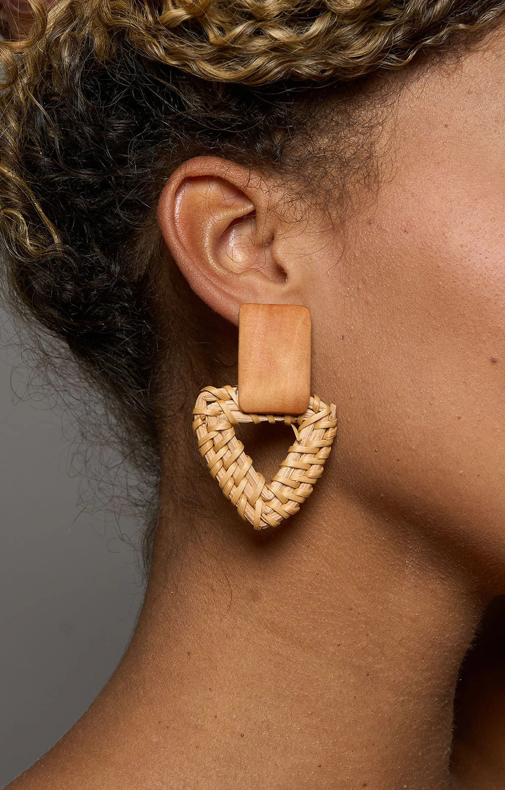 BOUCLE TRIANGLE
