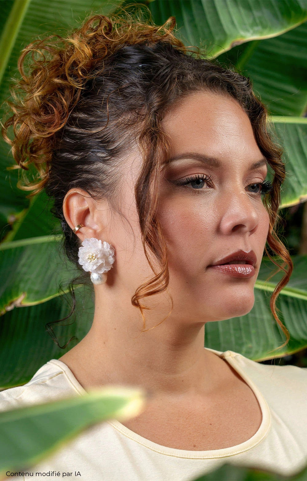 BOUCLE FLEUR DENTELLE