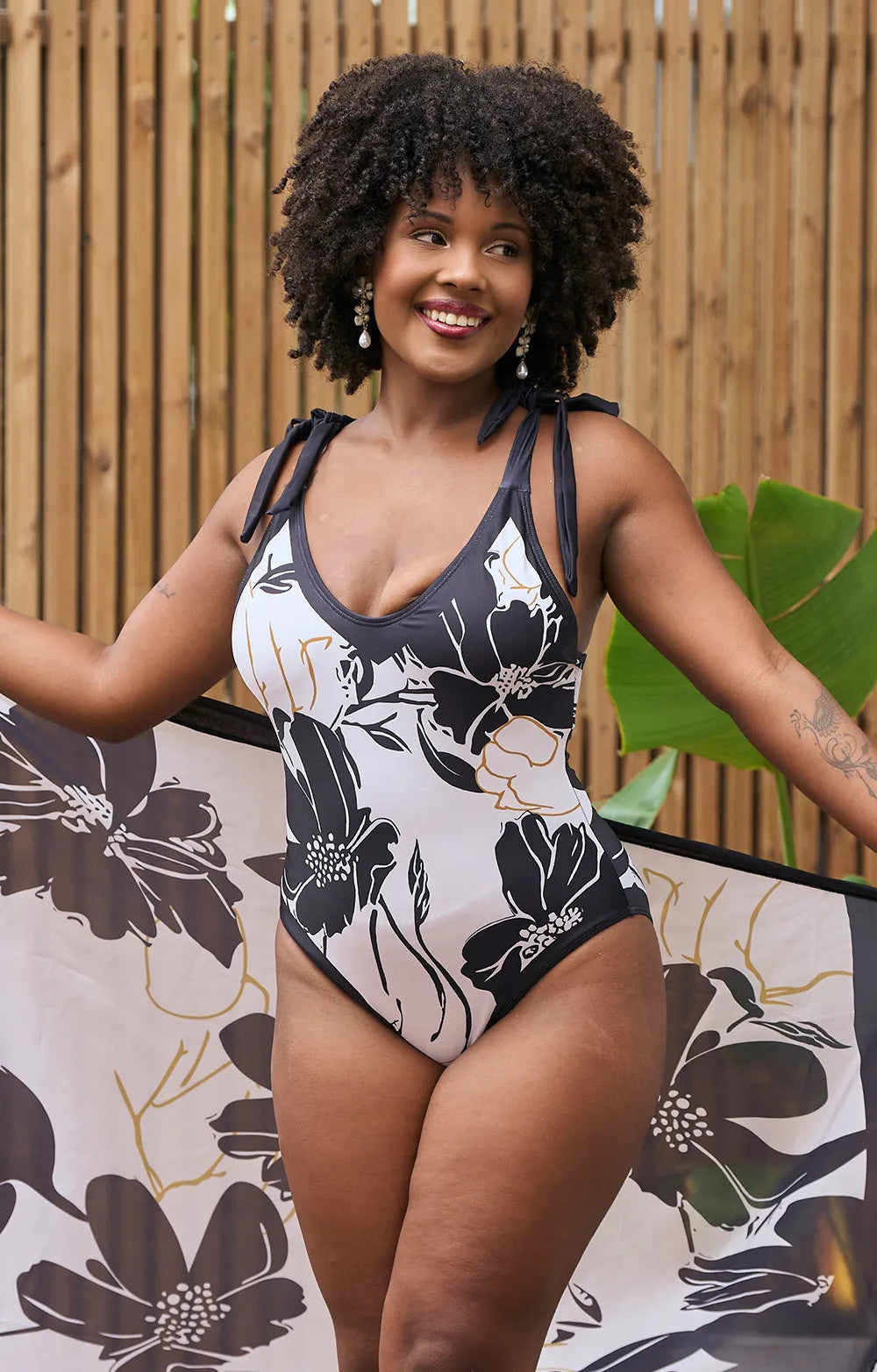 MAILLOT + PAREO OBSCUR