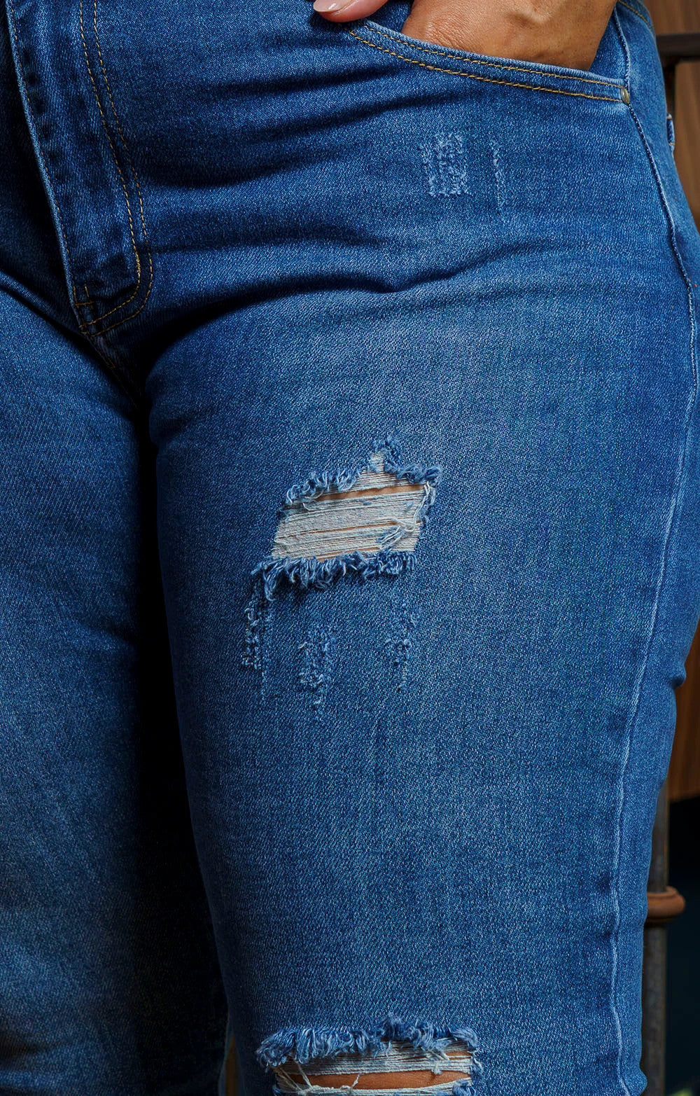 JEANS SLIM DECHIRER